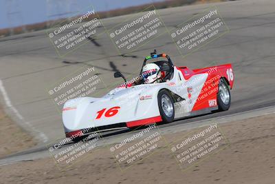 media/Nov-19-2022-CalClub SCCA (Sat) [[baae7b5f0c]]/Group 1/Race (Outside Grapevine)/